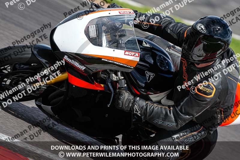 donington no limits trackday;donington park photographs;donington trackday photographs;estoril;event digital images;motorbikes;no limits;no limits trackdays;peter wileman photography;portugal;trackday;trackday digital images;trackday photos